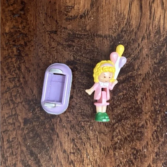 Polly Pocket 1989 Vintage Bluebird Toys Complete - Polly’s Funfair - Picture 3 of 5